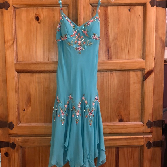 Sue Wong Dresses & Skirts - Gorgeous Sue Wong silk cocktail dress